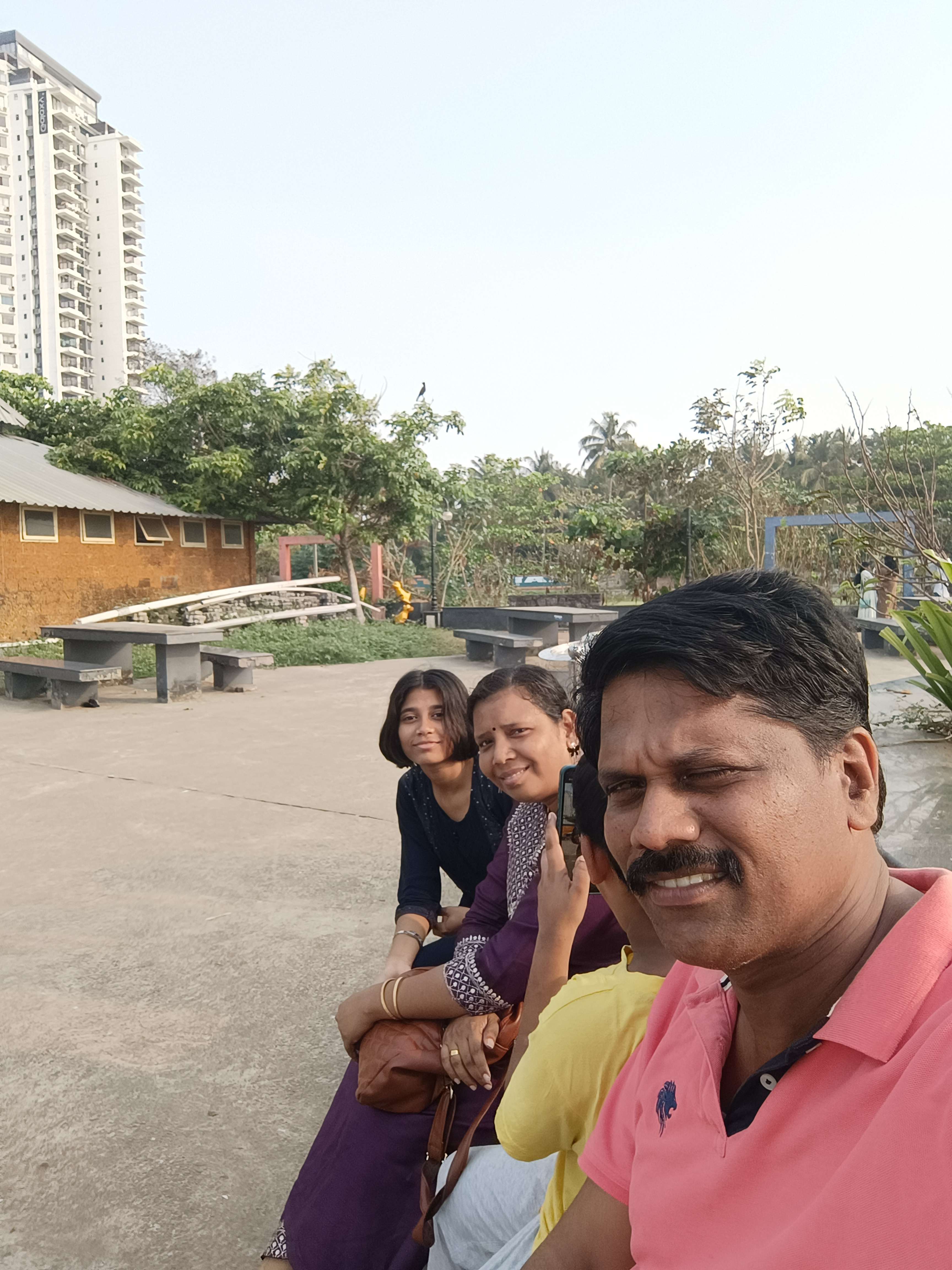 ravesh tv Profile Picture