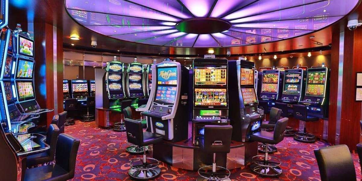 Beating the Dealer: Essential Blackjack Strategy Explained